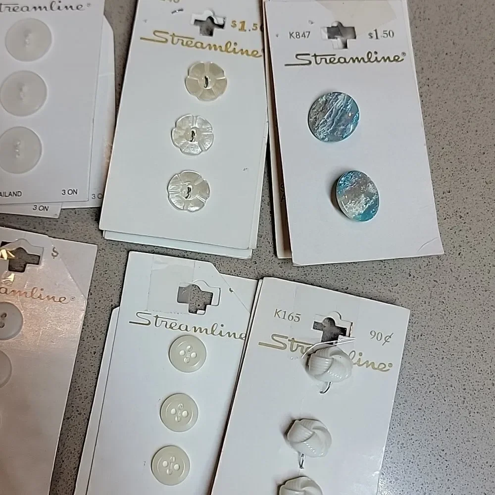 Streamline Vintage Assorted Buttons